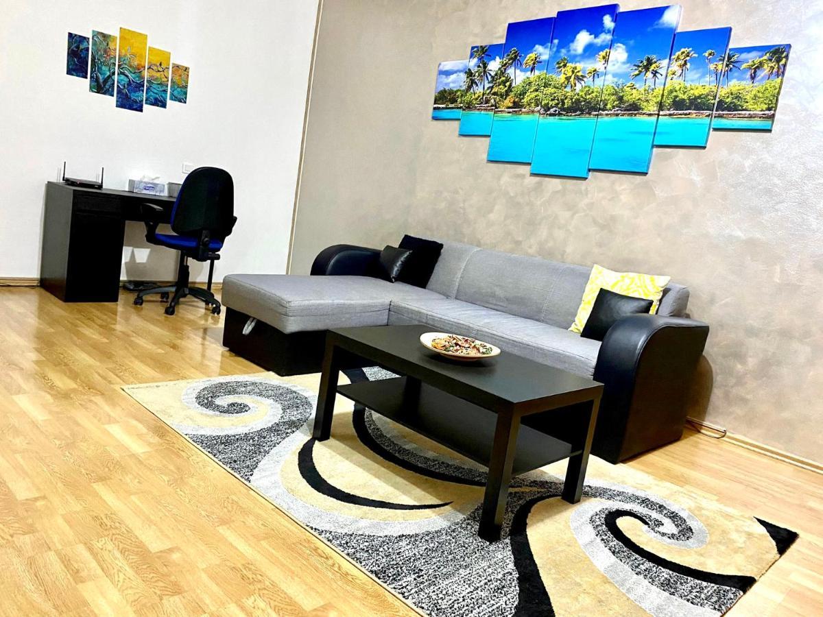 Sky Modern 1 Bedroom Apt W Free Parking 布加勒斯特 外观 照片